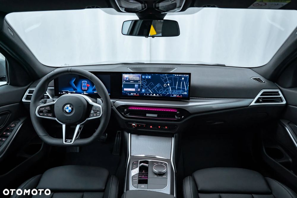 BMW Seria 3 318i M Sport - 34