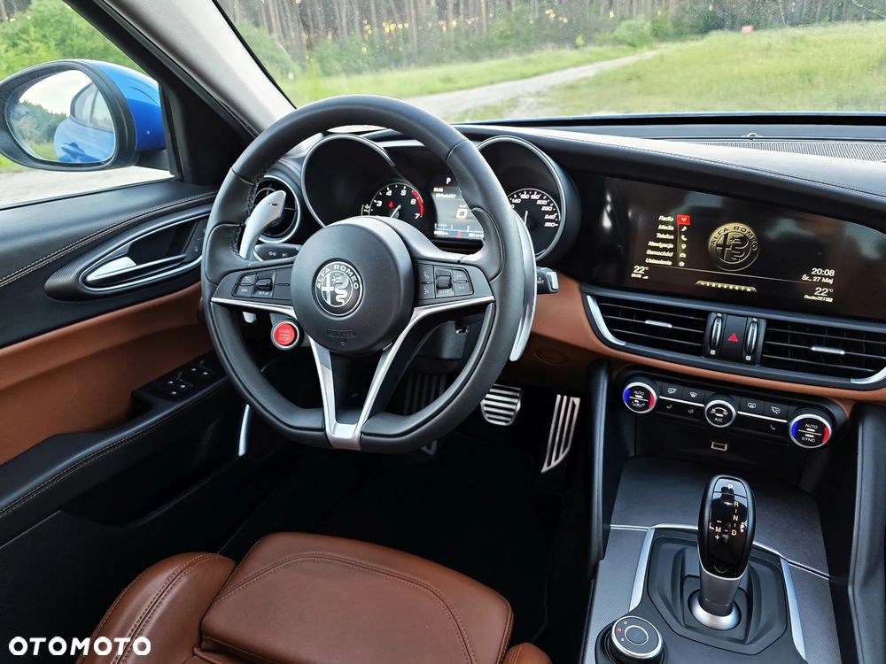 Alfa Romeo Giulia 2.0 Turbo Veloce Q4 - 16