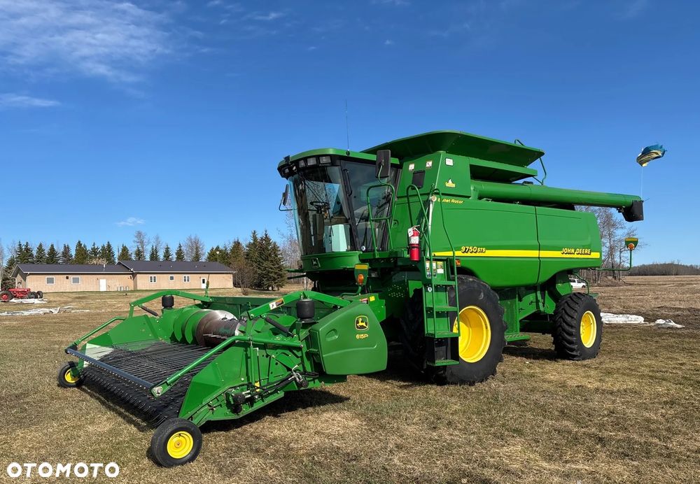 John Deere Kombajn John Deere 9750 STS z 2001 roku - 1