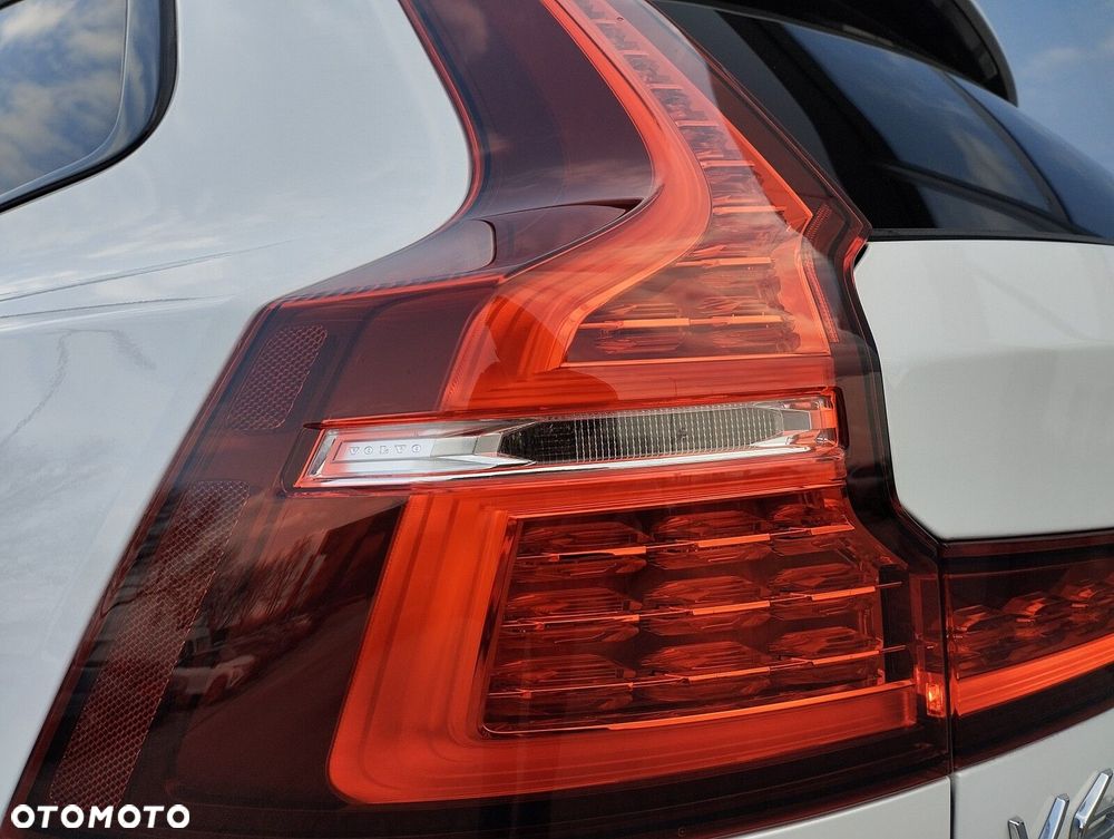 Volvo V60 Cross Country Plus B5 B AWD - 16