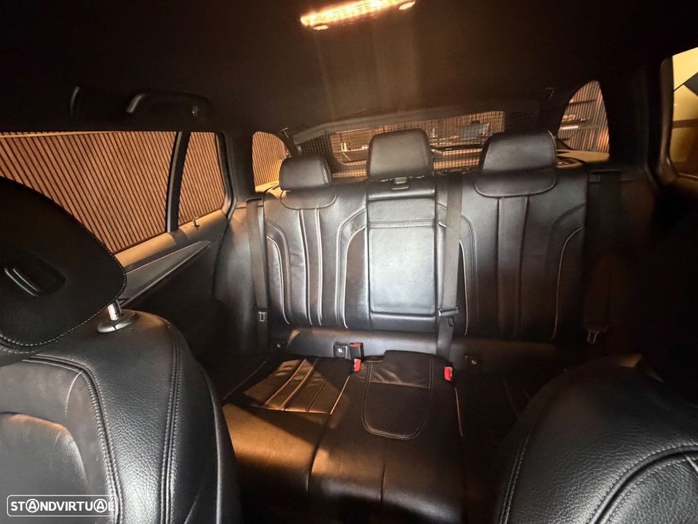 BMW 520 d Pack Desportivo M Auto - 22