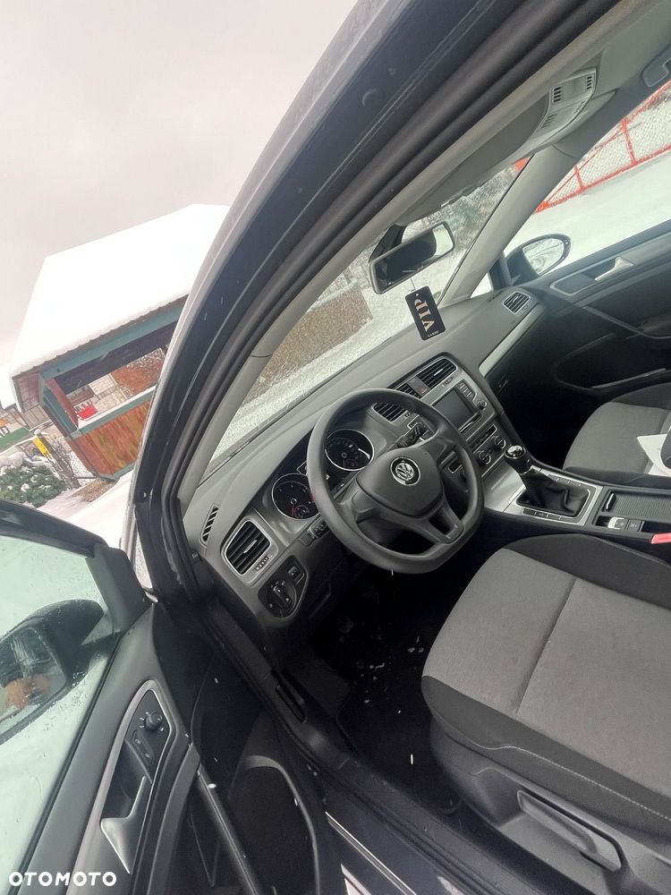 Volkswagen Golf 1.6 TDI BlueMotion Comfortline - 9