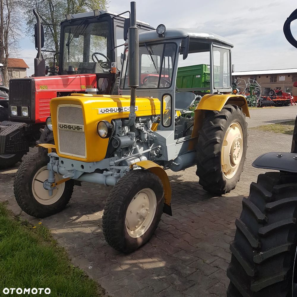 Ursus C-330 - 1