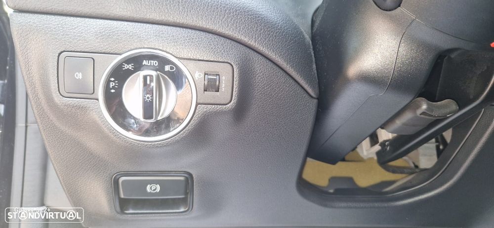 Mercedes-Benz CLA 200 d 7G-DCT UrbanStyle Edition - 6