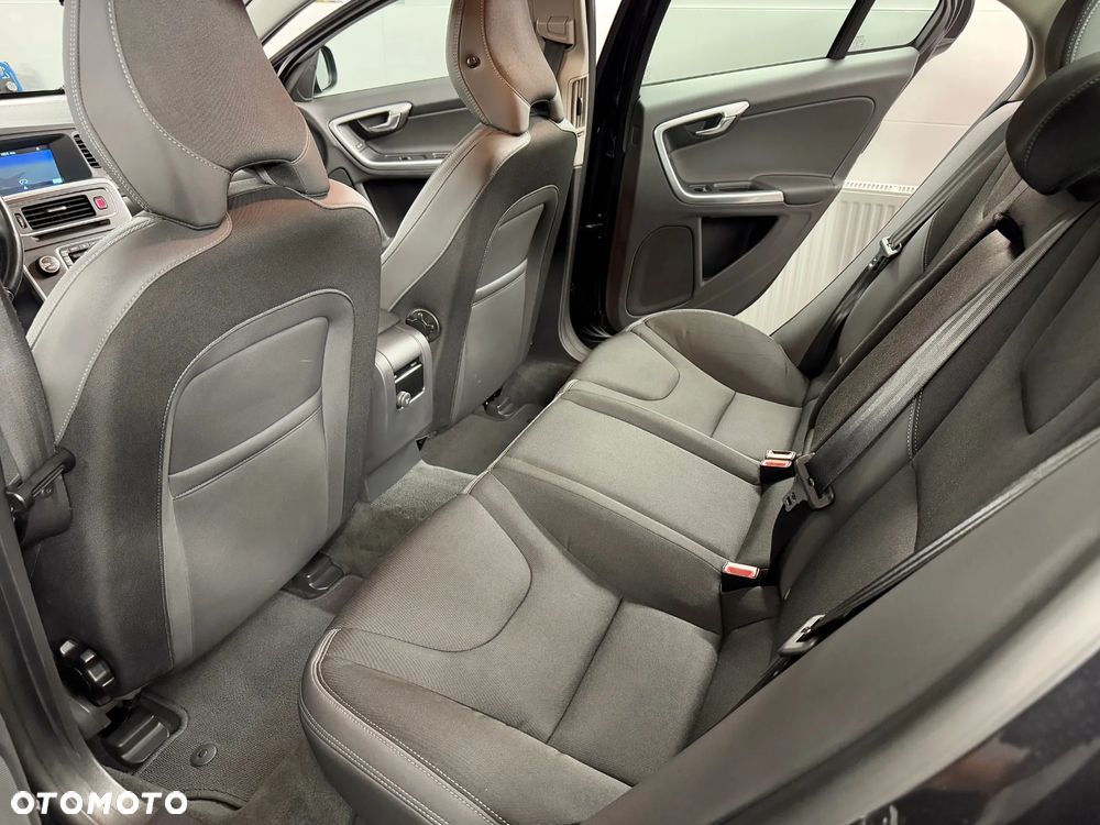 Volvo S60 D3 Geartronic Kinetic - 14