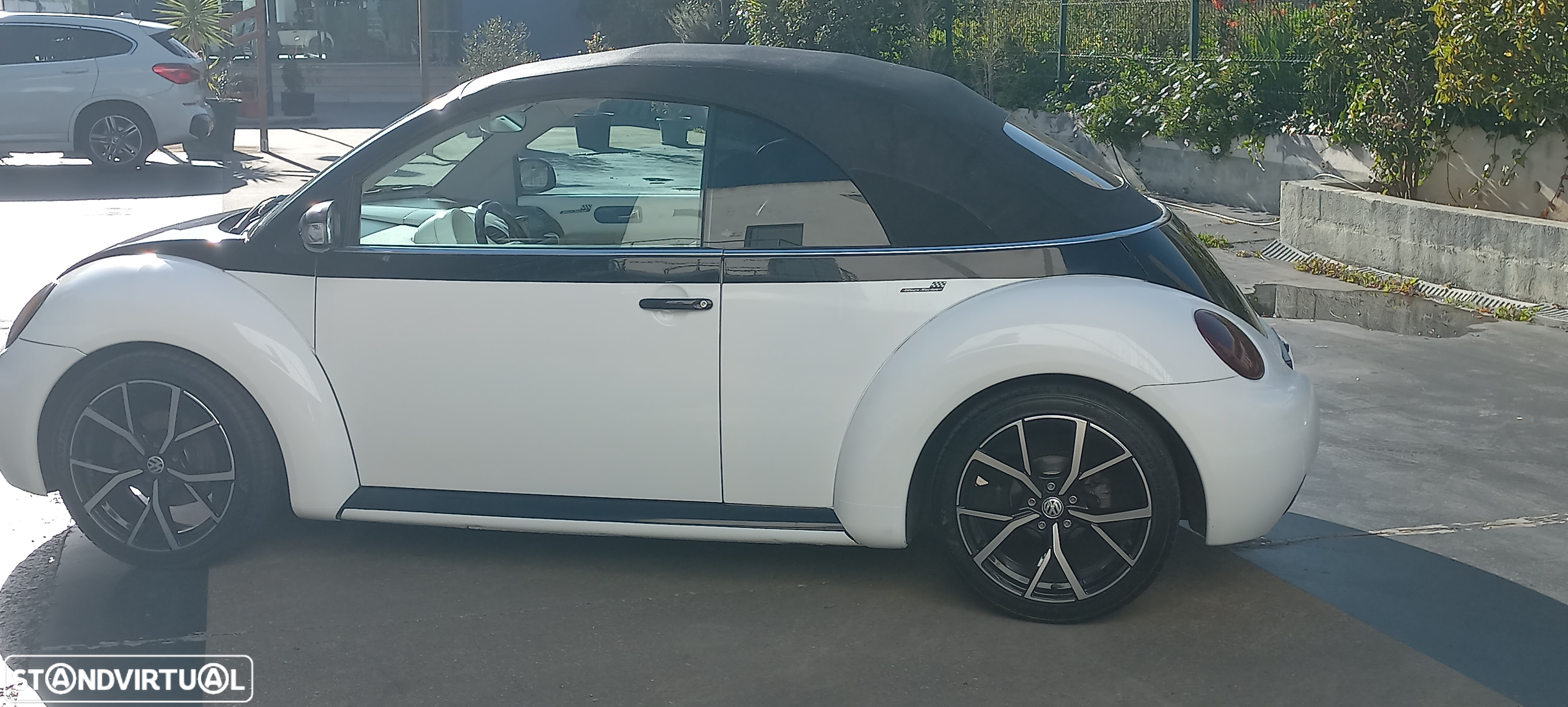 VW New Beetle Cabriolet 1.9 TDi Top Couro - 32