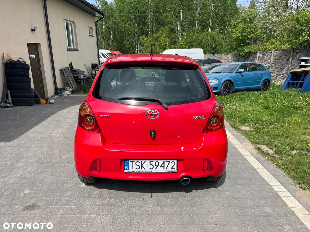 Toyota Yaris 1.8 VVT-i TS - 23