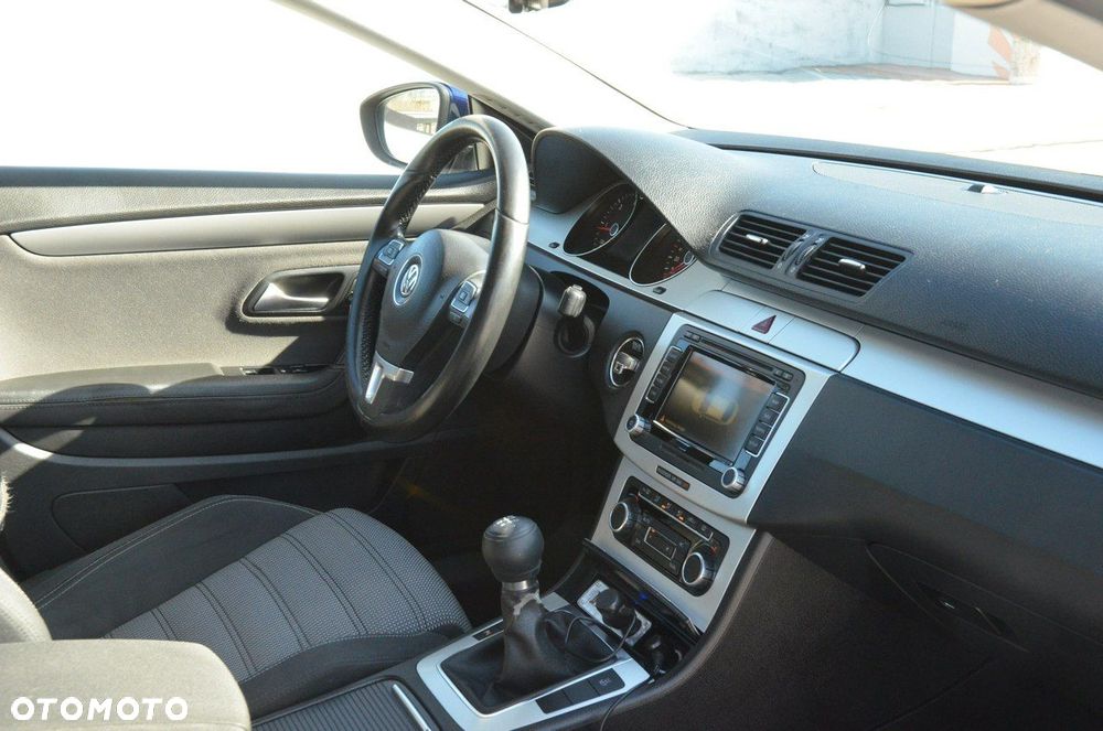 Volkswagen Passat CC 2.0 Blue TDI - 18