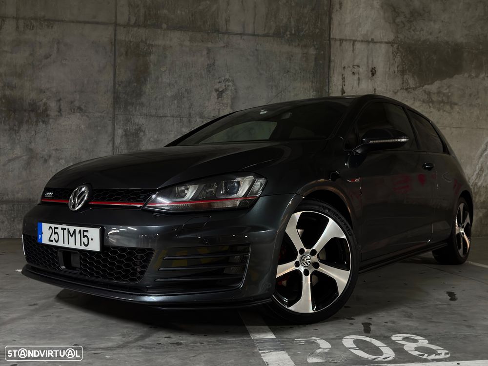 VW Golf 2.0 TSi GTi - 2