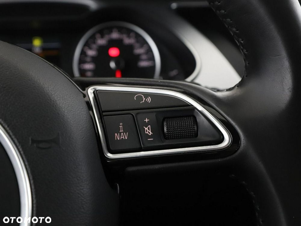Audi A4 Avant 2.0 TDI S tronic - 28