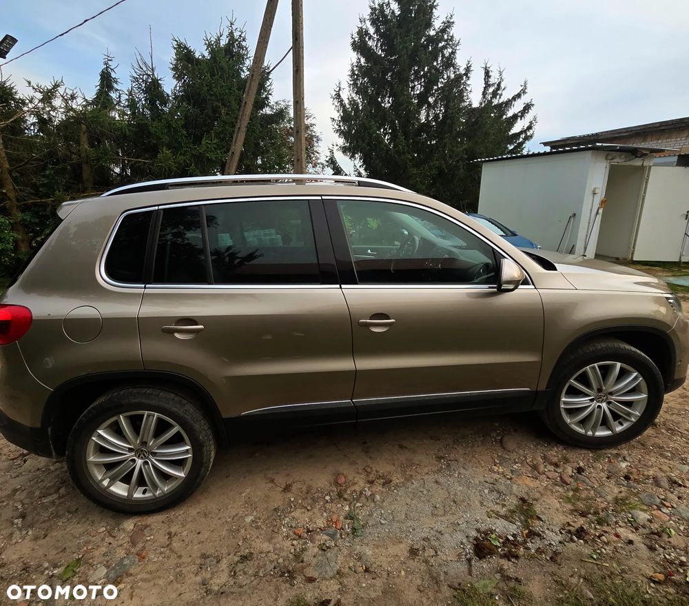 Volkswagen Tiguan 2.0 TDI DPF 4Motion DSG Sport & Style - 4