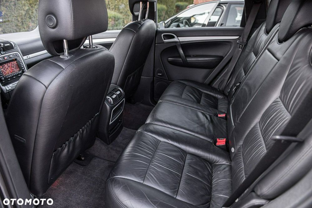 Porsche Cayenne Turbo Tiptronic S - 7