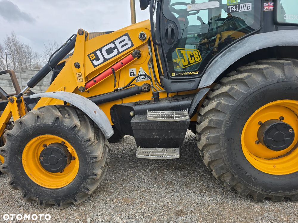 JCB - 10