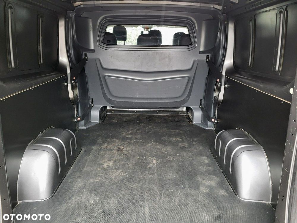 Renault Trafic - 15