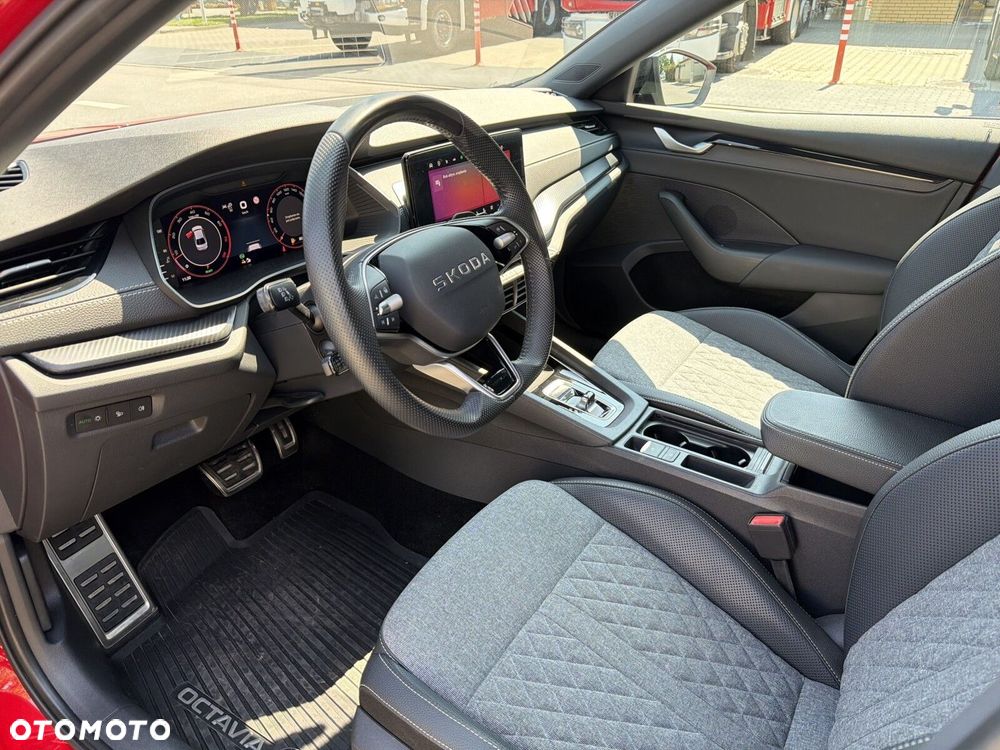 Skoda Octavia 1.5 TSI mHEV Sportline DSG - 10