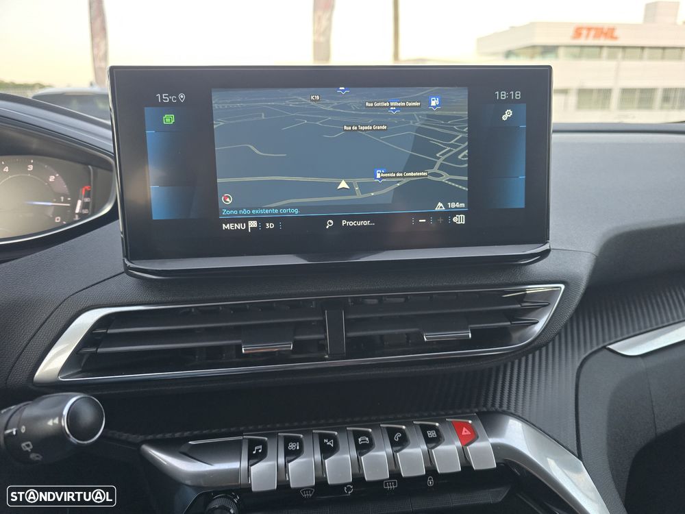 Peugeot 3008 BlueHDi 130 Stop & Start EAT8 Allure - 28