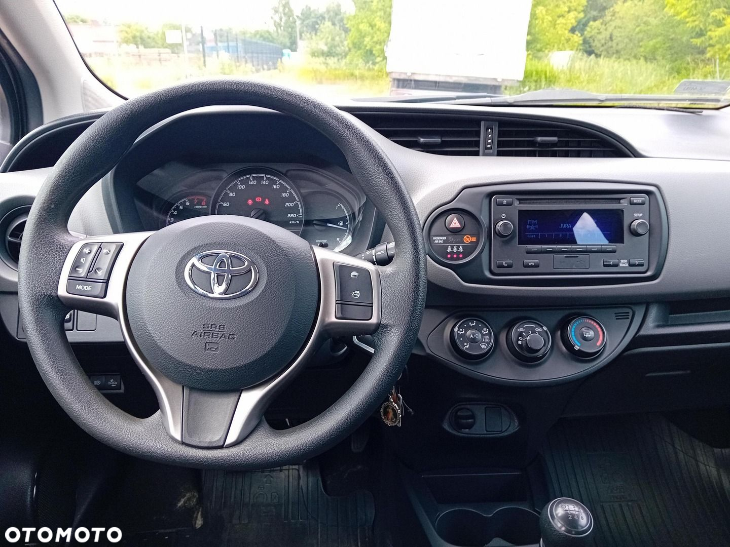 Toyota Yaris - 11