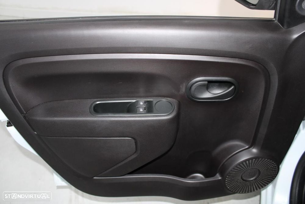 Renault Twingo Z.E. 22 Zen - 10