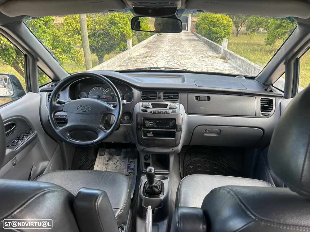 Hyundai Trajet 2.0 CRDi GLS - 21