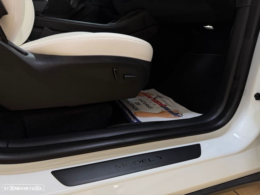 Tesla Model Y Tração Traseira - 46