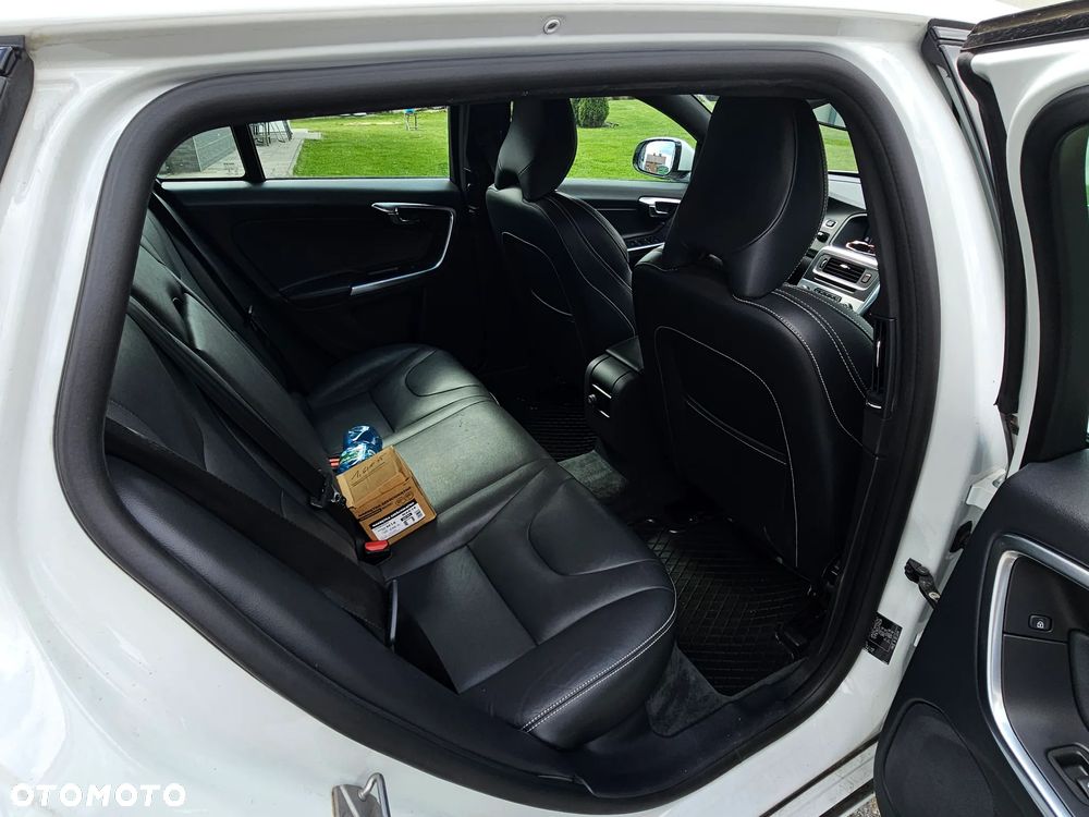 Volvo V60 - 17