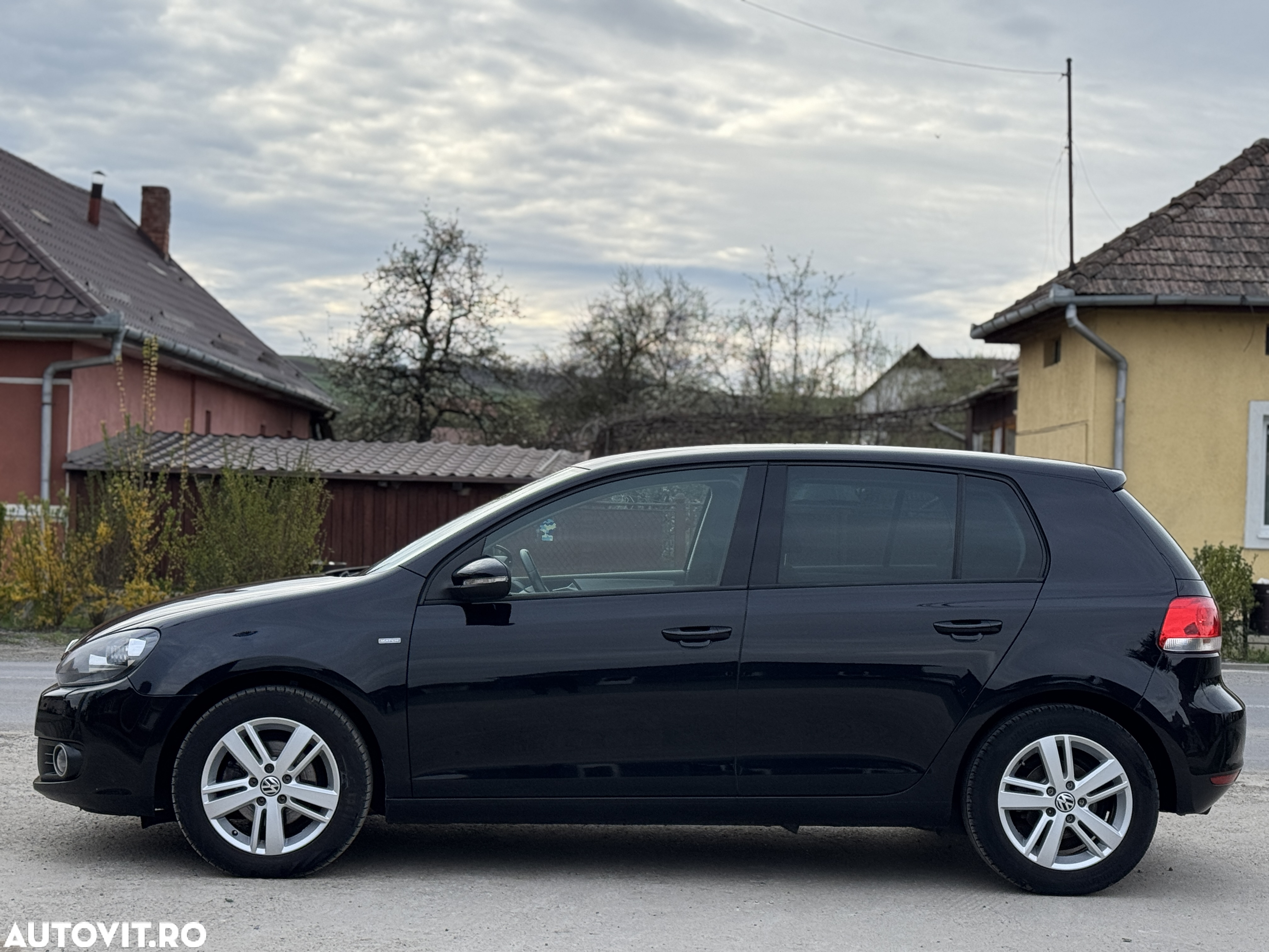 Volkswagen Golf 1.2 TSI DSG MATCH - 6