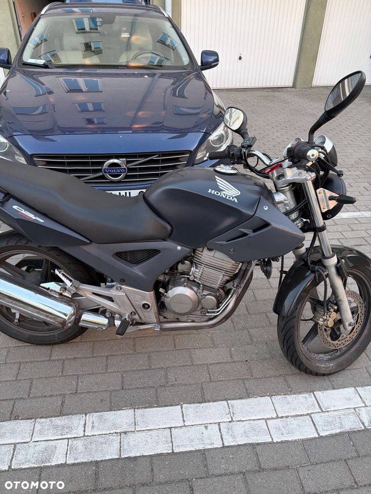 Honda CBF - 12