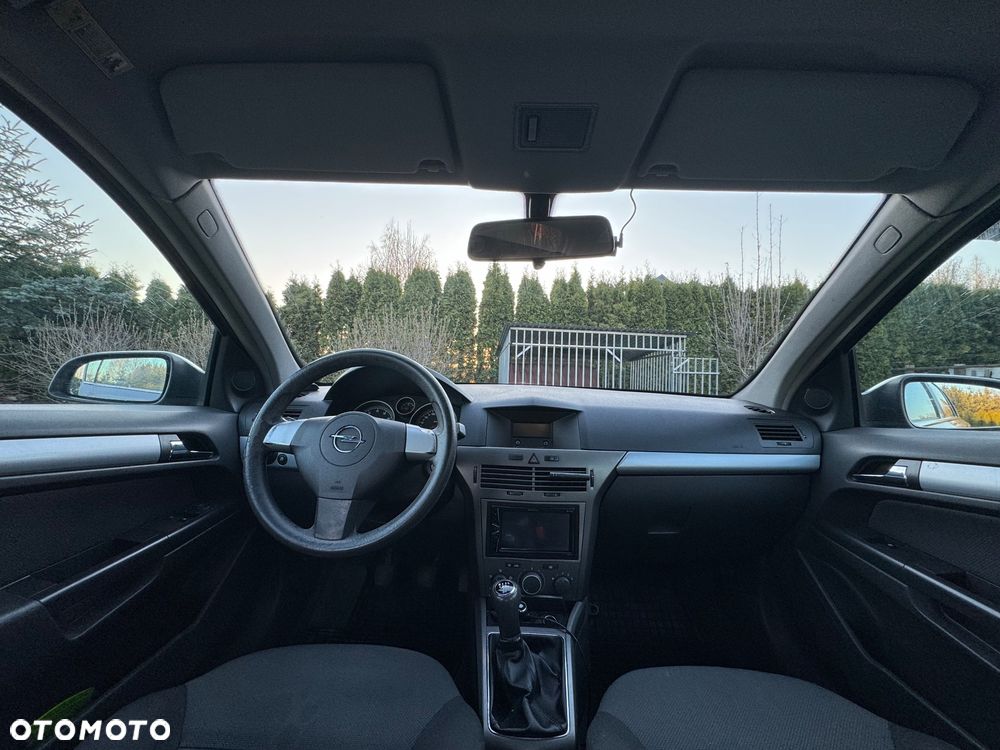 Opel Astra 1.4 Essentia - 9