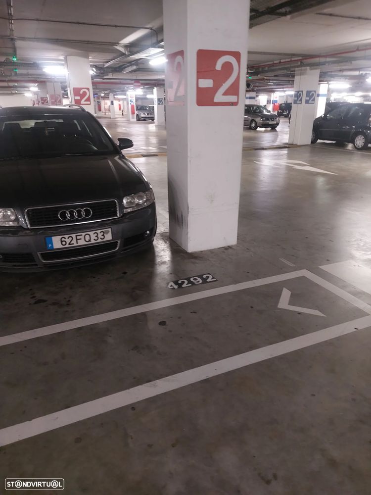 Audi A4 Avant - 10