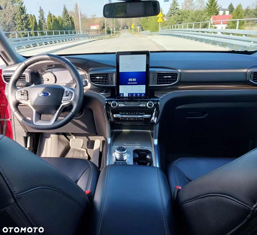 Ford Explorer - 21