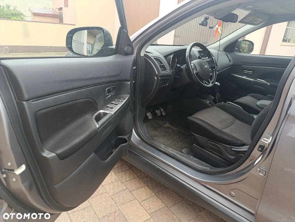 Mitsubishi ASX 1.6 Black Edition - 10