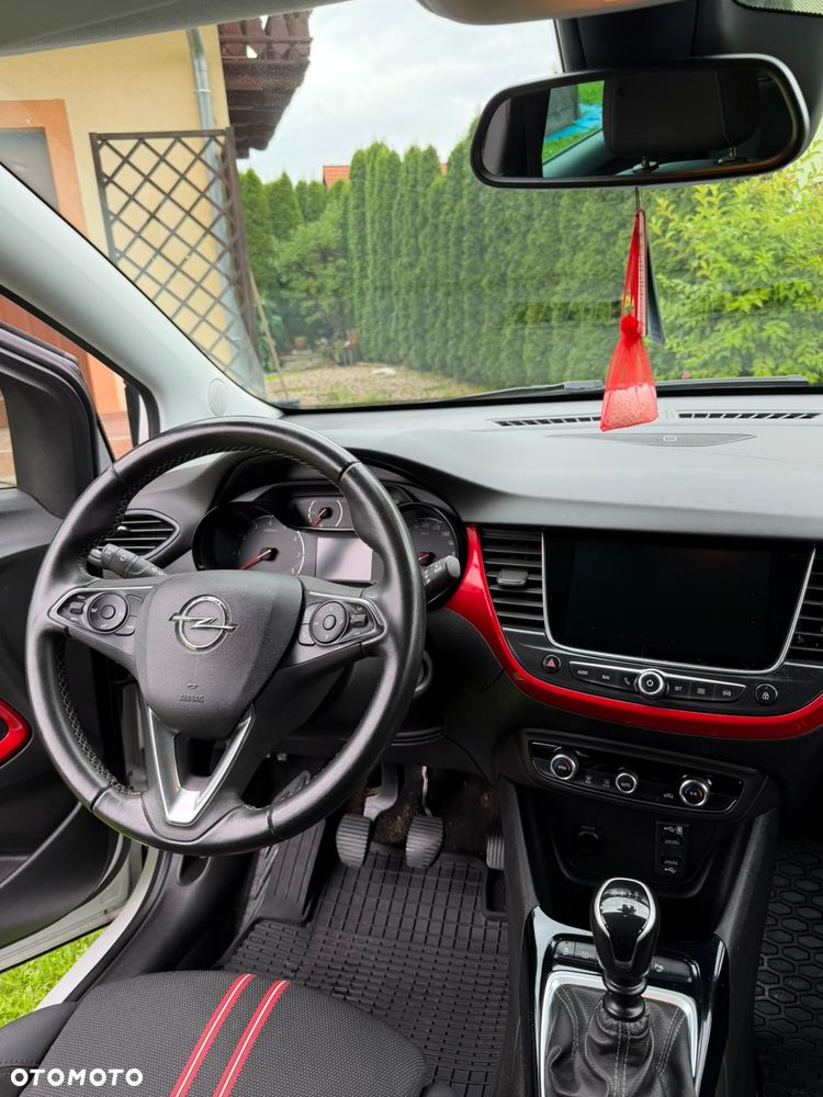 Opel Crossland X - 11