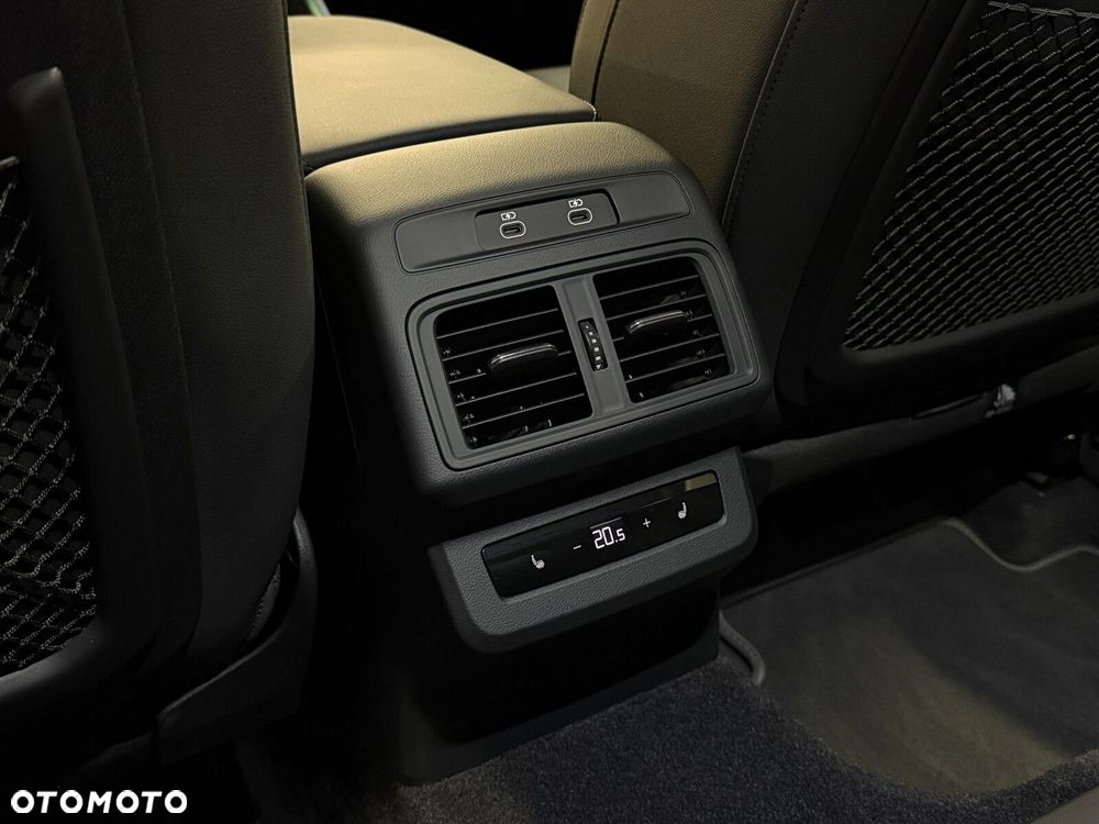 Audi Q5 Sportback - 30