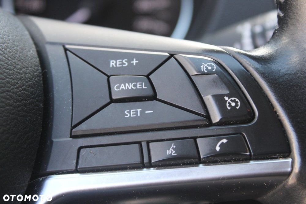 Nissan Qashqai - 23