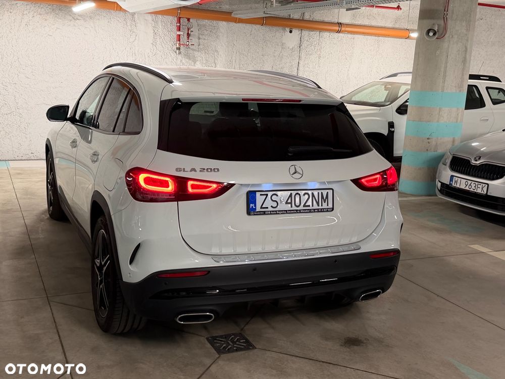 Mercedes-Benz GLA 200 AMG Line - 14