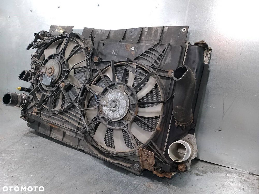 ZESTAW CHŁODNIC WODA INTERCOOLER WENTYLATOR TOYOTA VERSO 422750-445 2.0 D - 4