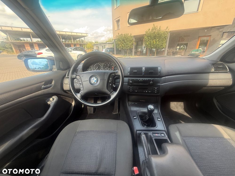 BMW Seria 3 320i Edition Exclusive - 21