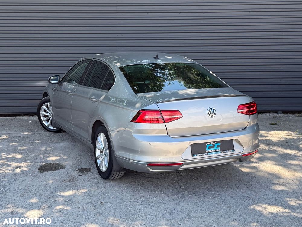 Volkswagen Passat 2.0 TDI DSG Highline - 40