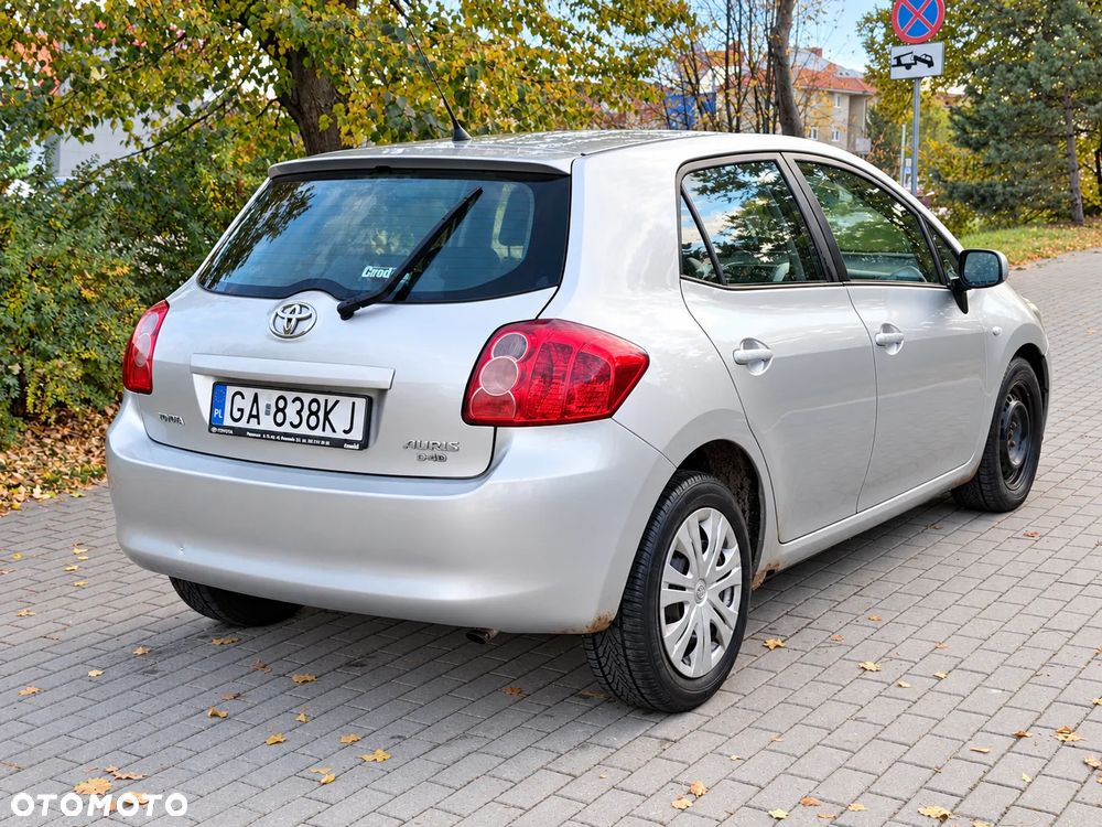 Toyota Auris 2007 photo 3