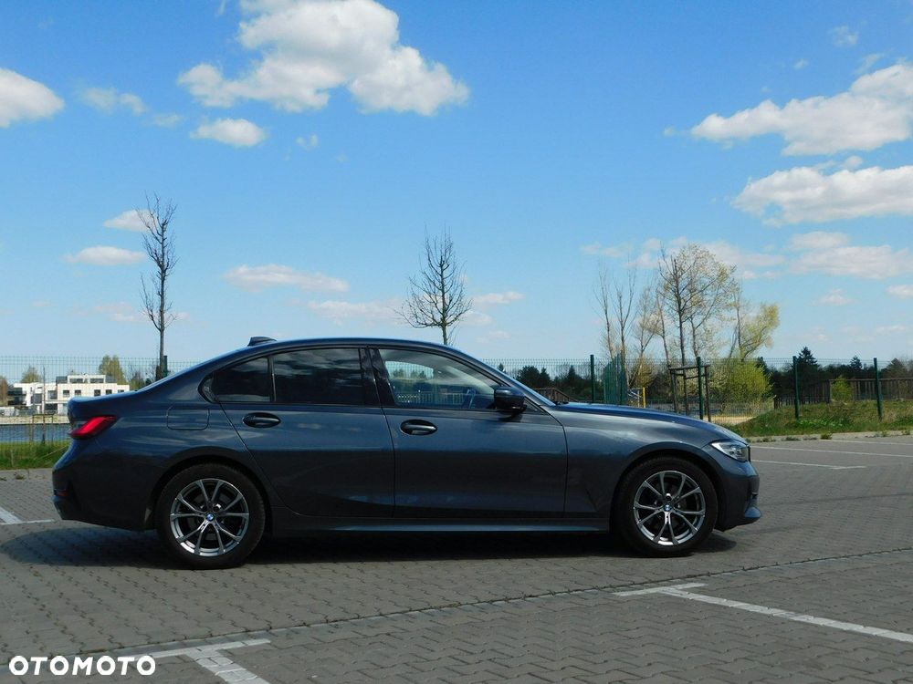 BMW Seria 3 320d Sport Line Shadow sport - 4