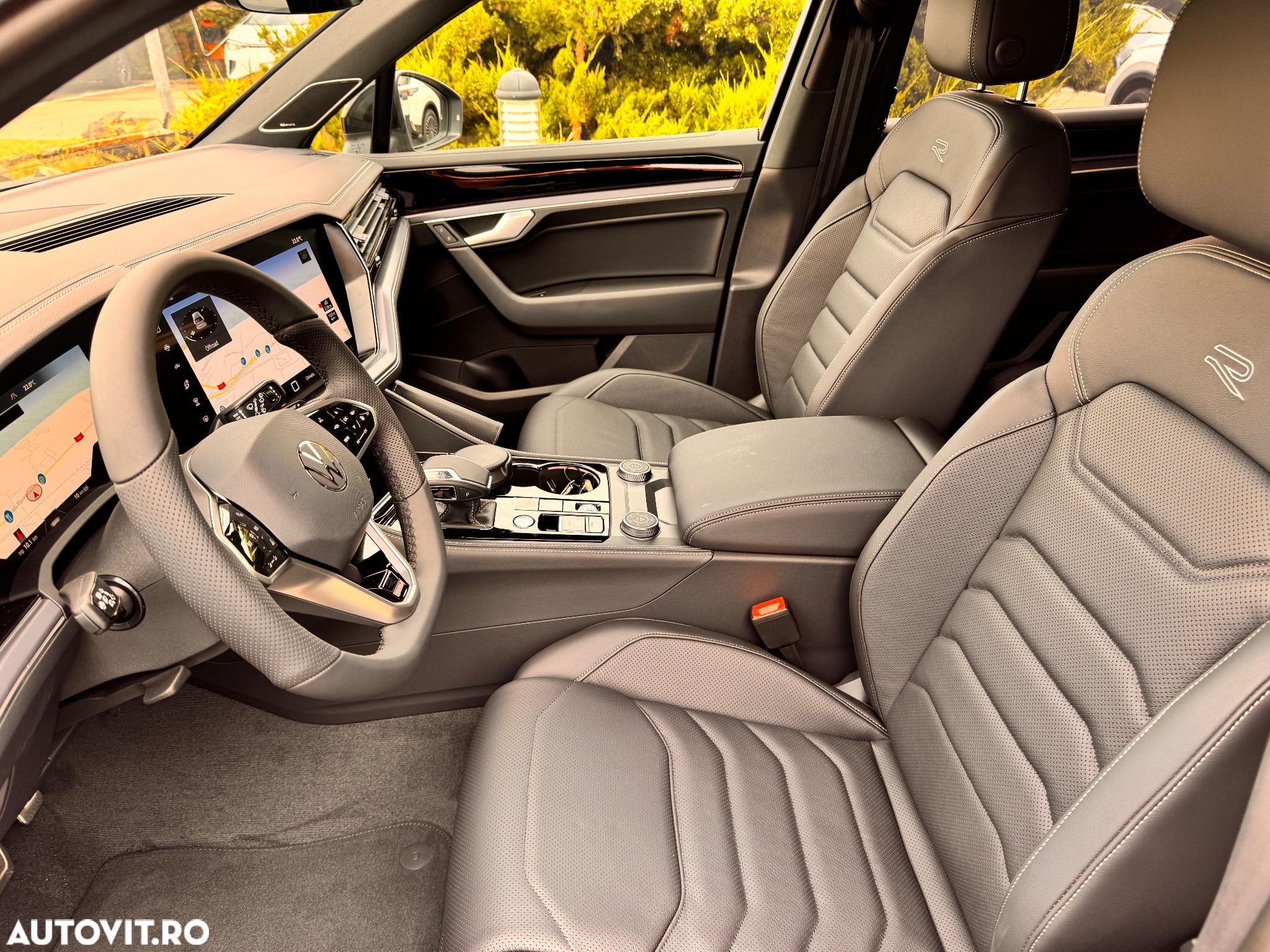 Volkswagen Touareg V6 TDI 4MOTION R-Line - 17