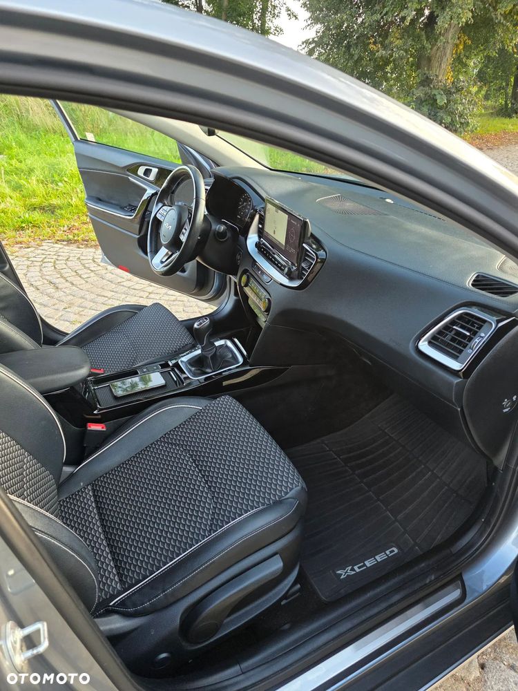 Kia XCeed 1.5 T-GDI Business Line - 9