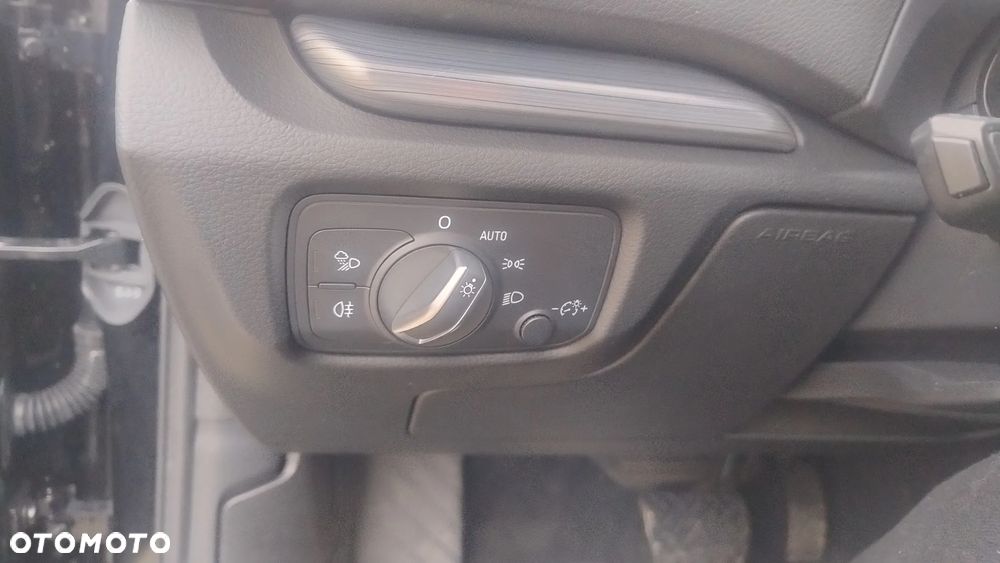 Audi A3 3-drzwiowe 1.6 TDI S tronic sport - 12