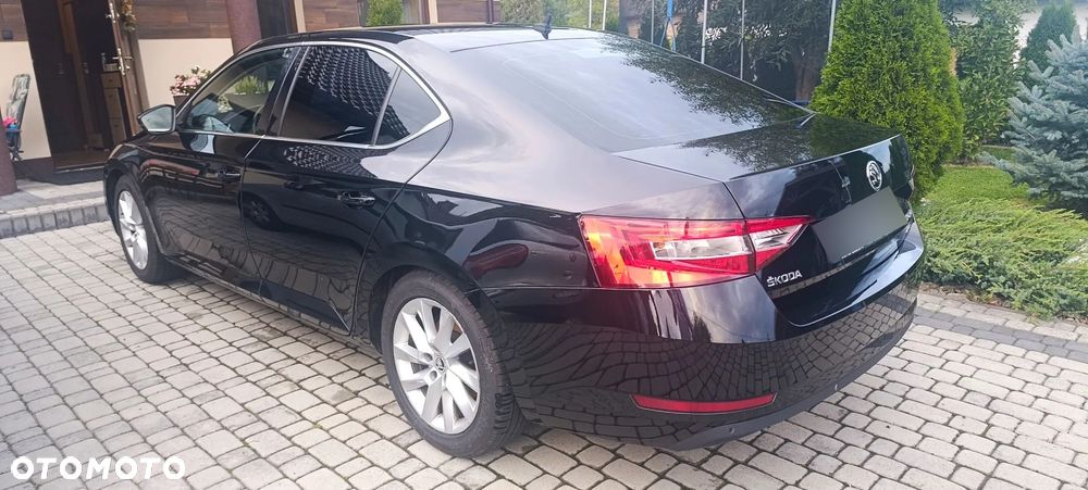 Skoda Superb 2.0 TDI 4x4 Sportline DSG - 3
