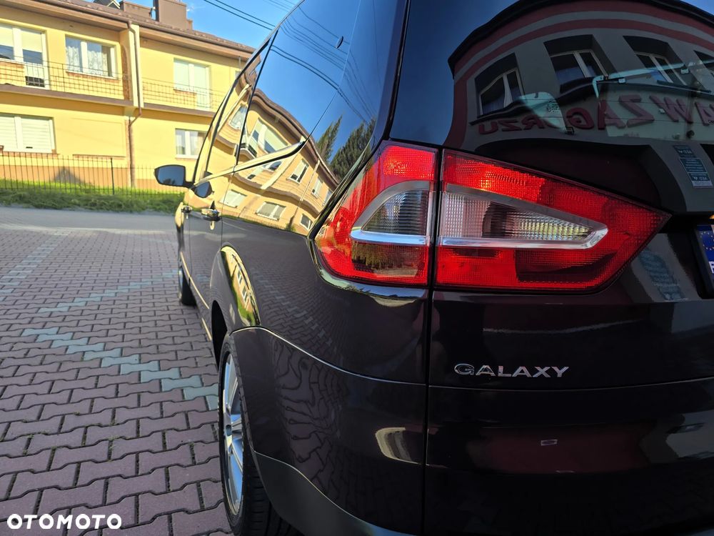 Ford Galaxy 2.0 TDCi DPF Ghia - 14