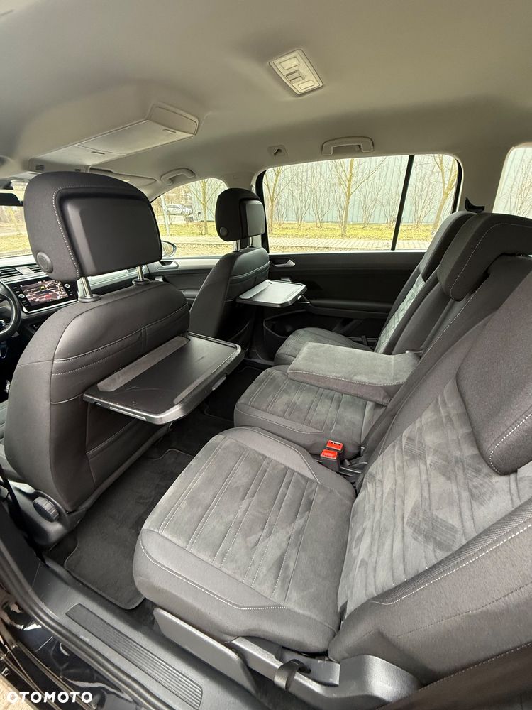 Volkswagen Touran 2.0 TDI SCR DSG ACTIVE - 13