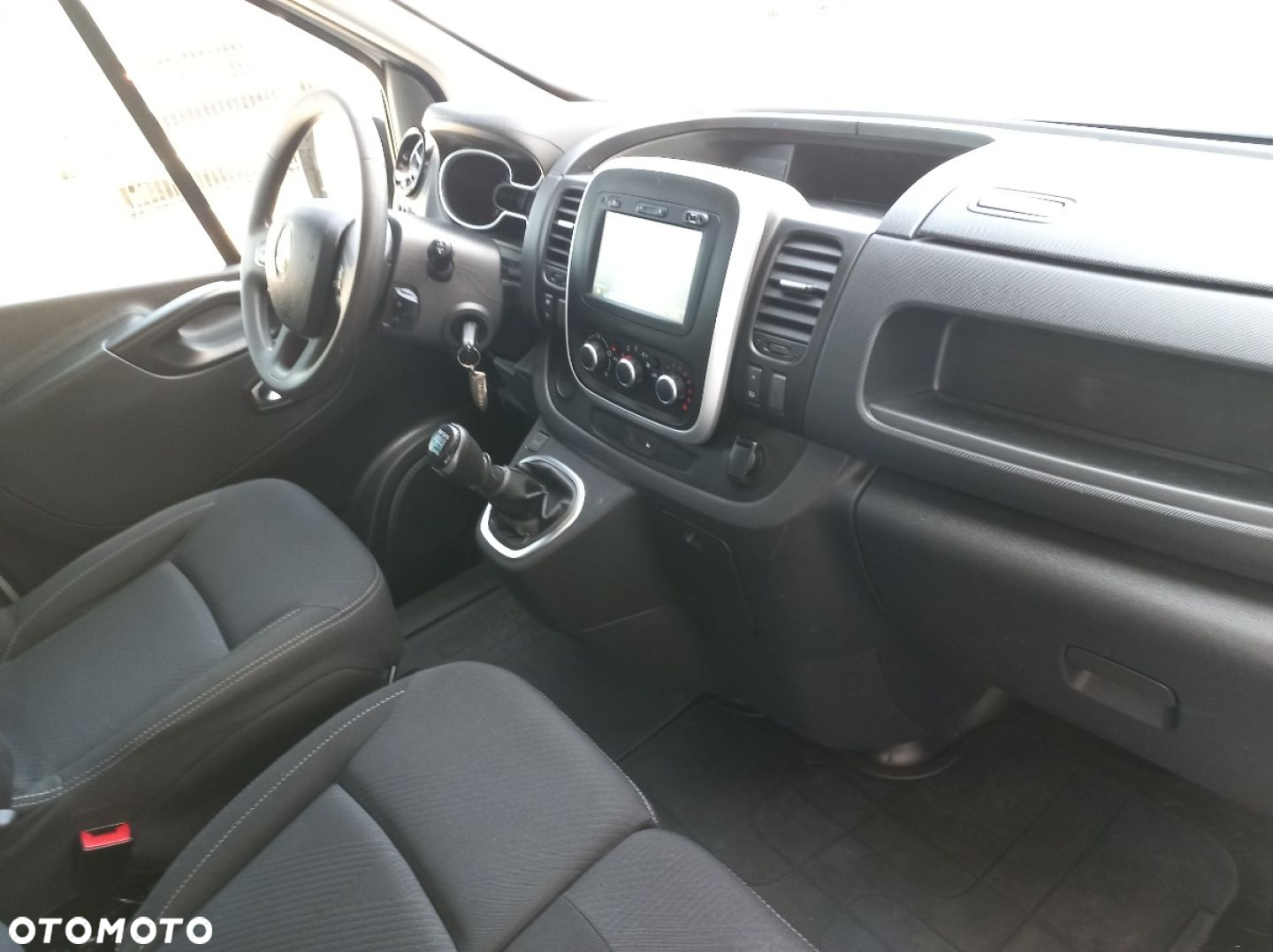 Renault TRAFIC - 13