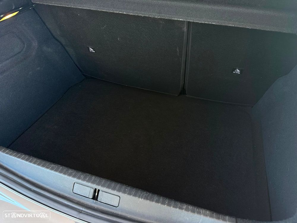 Peugeot e-208 50 kWh Allure Pack - 10