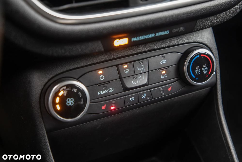 Ford Fiesta 1.0 EcoBoost S&S COOL&CONNECT - 27