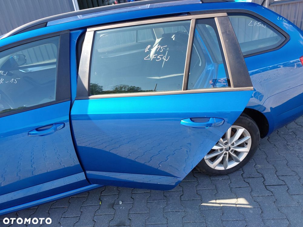 skoda octavia iii 3 kombi 13-19r drzwi lewe tył lf5w kompletne - 1